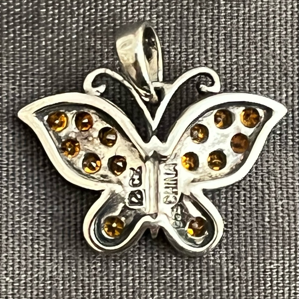 Vintage sterling silver butterfly pendant set with orange CZ stones. - Picture 3 of 4